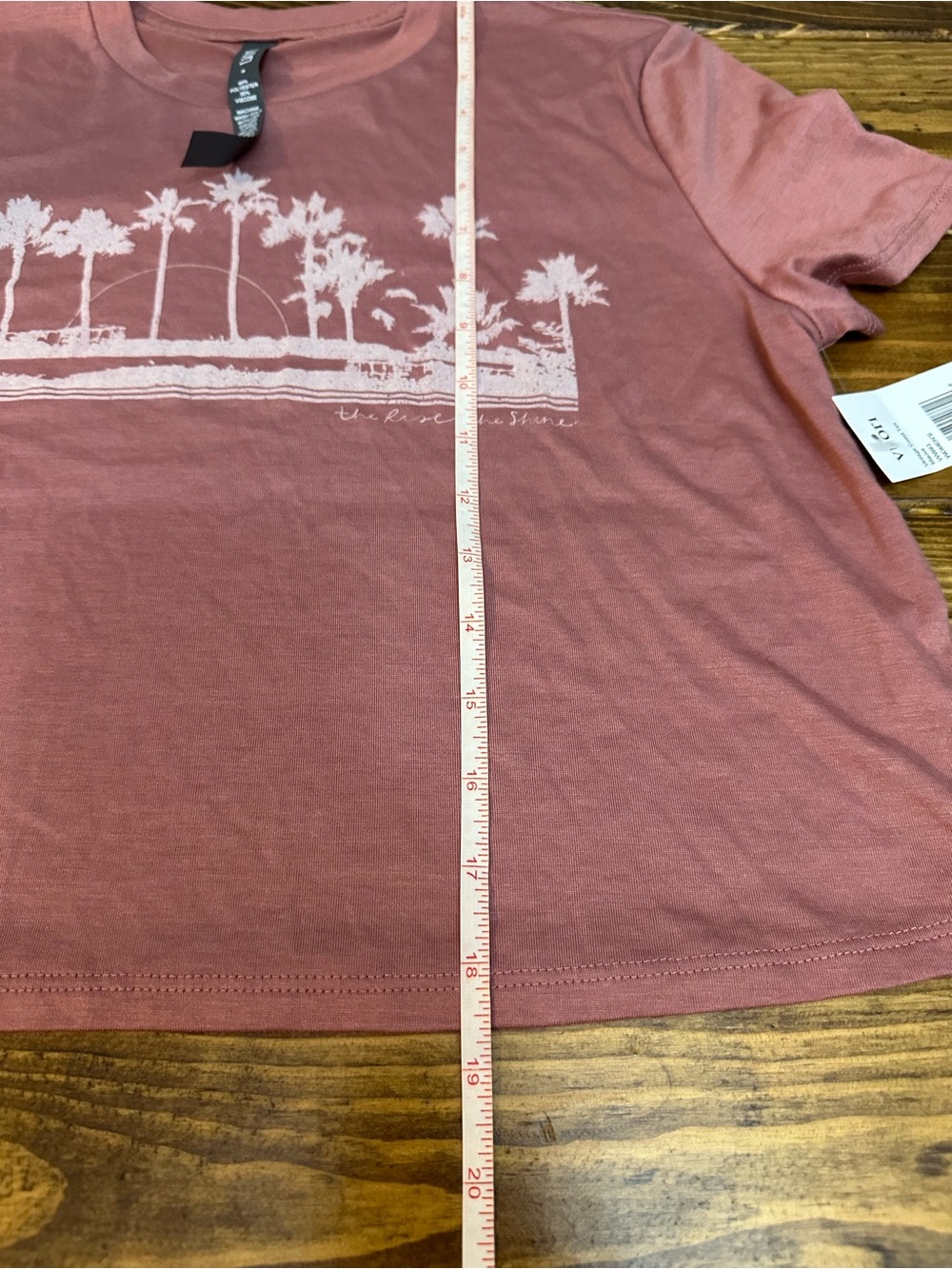 NWT Vuori VINTAGE COAST TEE Size S Mauve Color - Picture 8 of 8